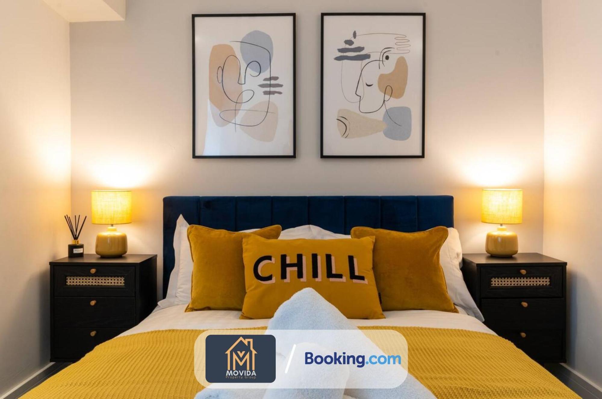 Stylish Two Bed Town Centre Apartment By Movida Property Group Short Lets & Serviced Accommodation With Parking ハロゲート エクステリア 写真